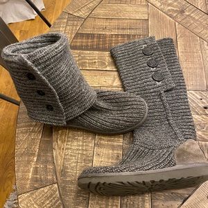 Grey knit UGG boots size 8